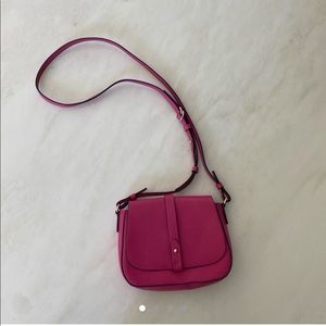 hot pink mini purse!